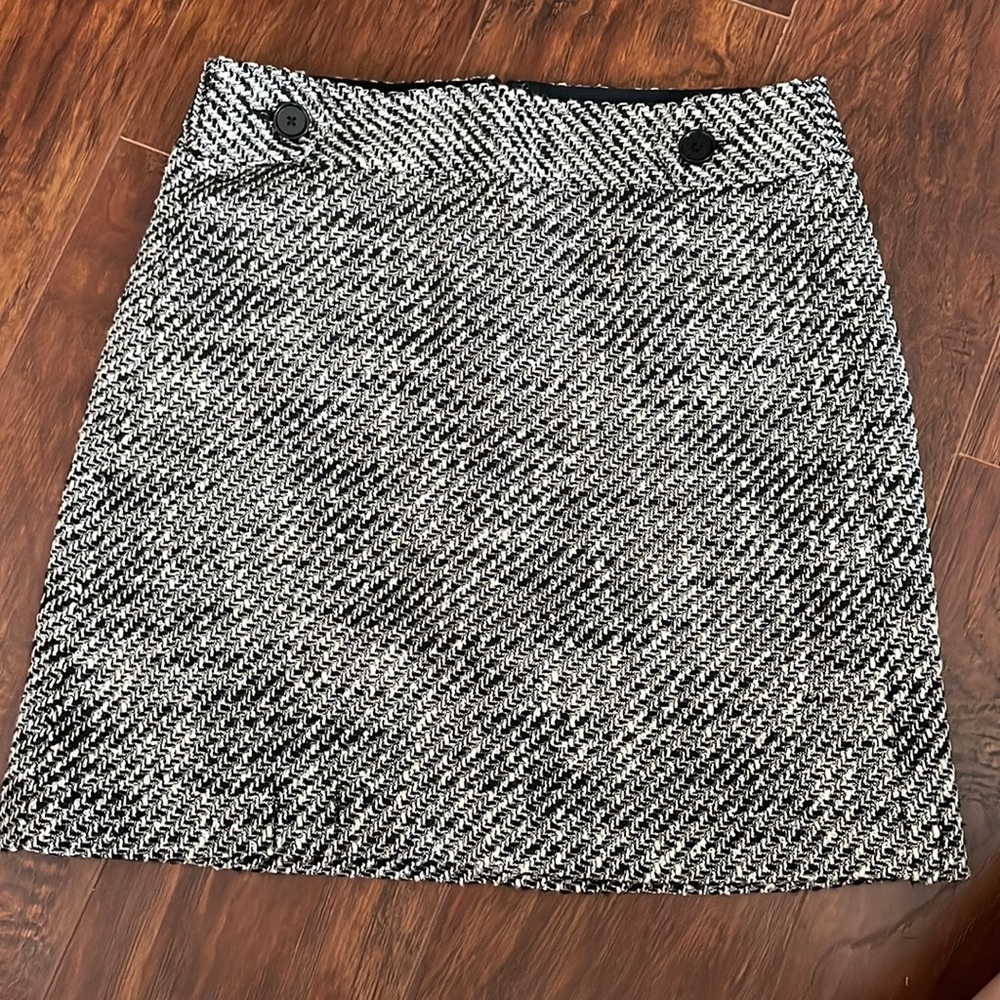 Black and white mini skirt
